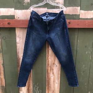 GAP blue jeggings, size 34, stretch style